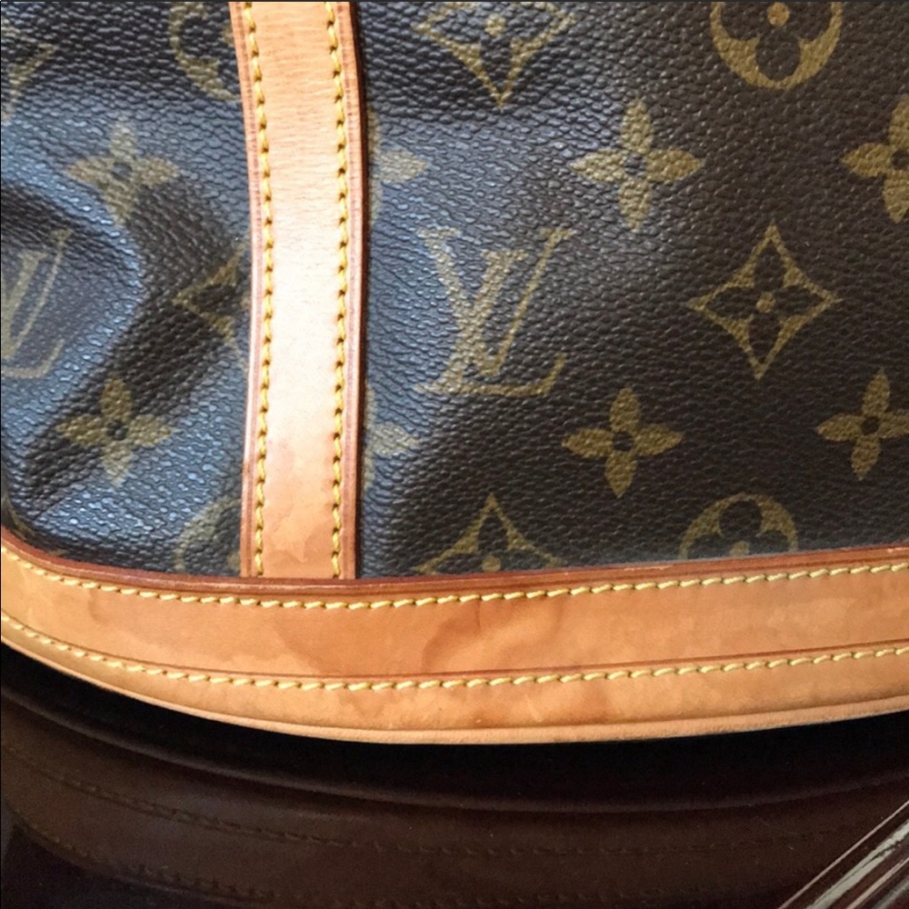 ✨SOLD✨ LOUIS VUITTON Vintage Authentic Bucket GM - Picture 4 of 10